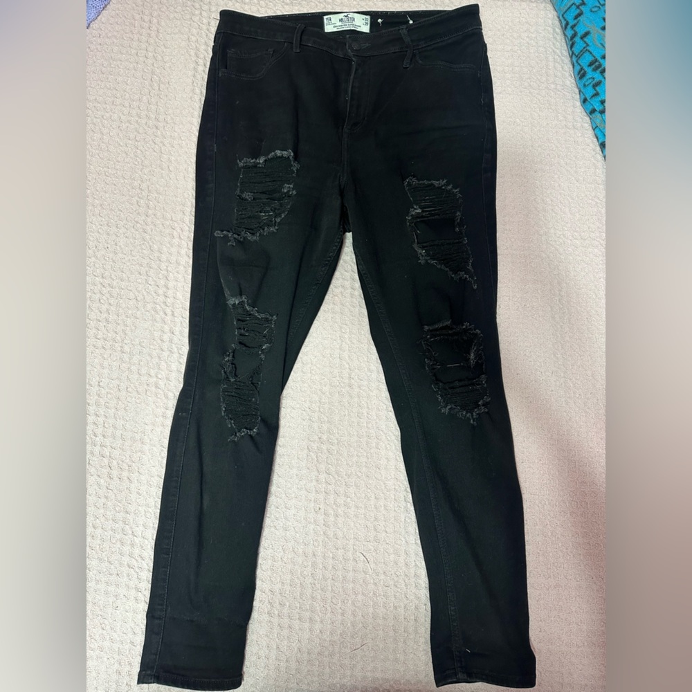 Black ripped jeans
